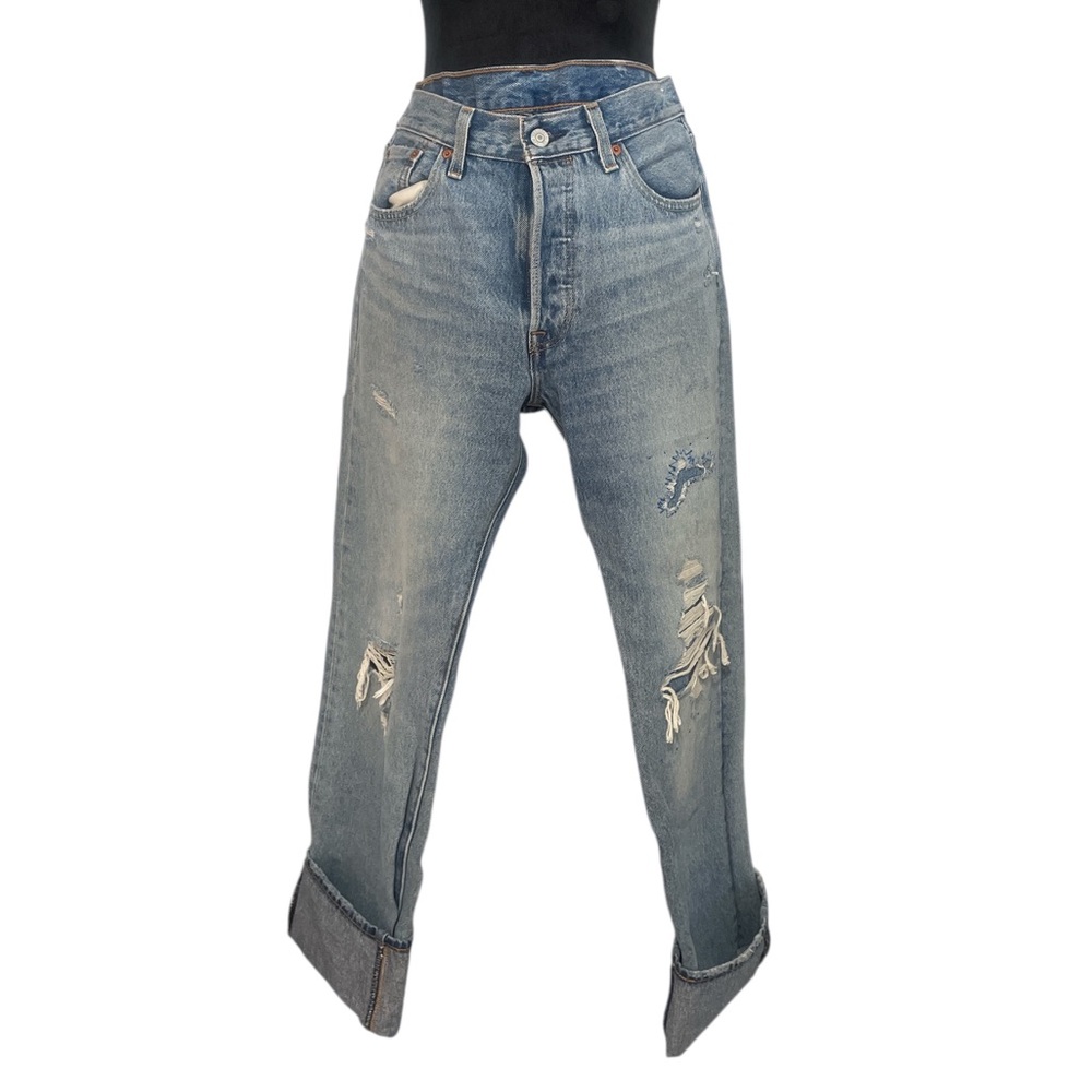 Authentic Levi’s 501 Light Blue Boyfriend Jeans, distressed look, W 30, L 32 - Picture 12 of 12